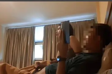 Bokep Indo Ngentot Pacar di Hotel poster