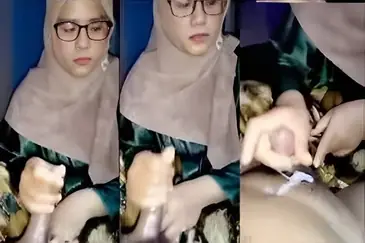 Bu Guru Jilbab Colicin Murid Sampai Crot Asyik Indo poster
